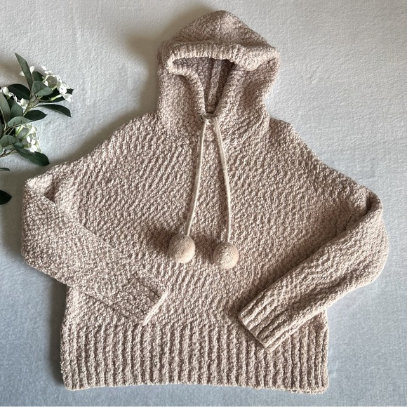 Yes Lola Sz Medium Hooded Pullover Sweater with Pom Pom Creamy Light Pink - Picture 1 of 10